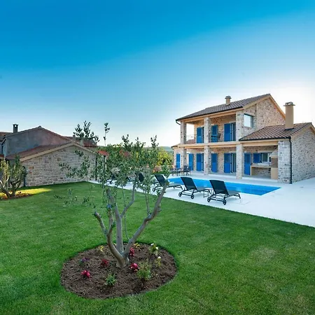 Banovi With Heated Pool Villa Jasenice (Zadar)