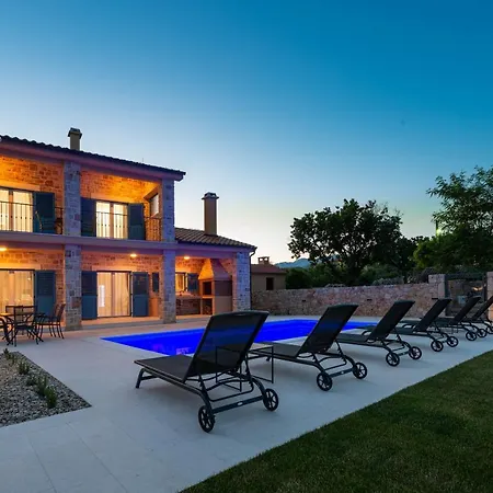 Banovi With Heated Pool *