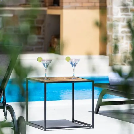 Vila Banovi With Heated Pool
